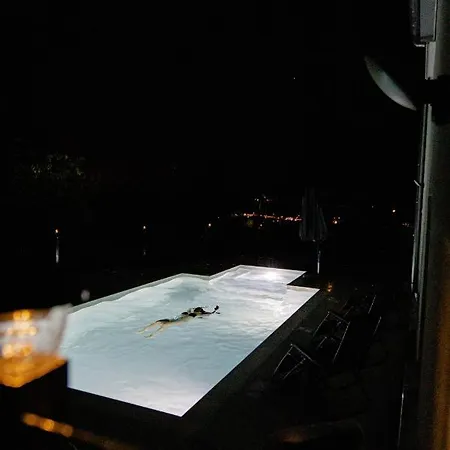 Apartment M&m With Pool Kastel Luksic