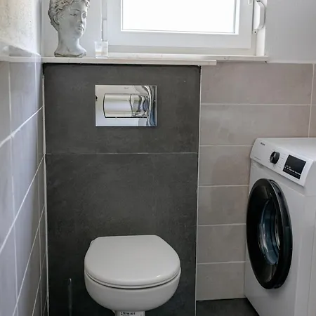 Apartment M&m With Pool