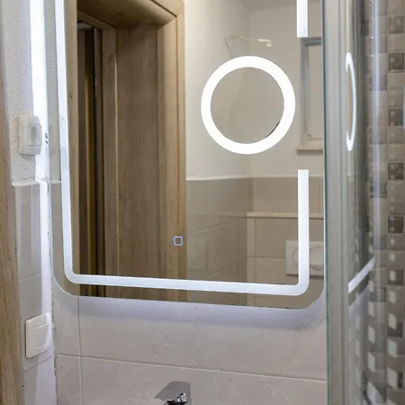 M&m With Pool Apartment