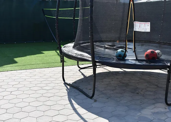 Apartment M&m With Pool