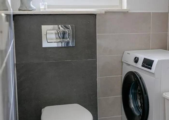 Apartment M&m With Pool Kastel Luksic