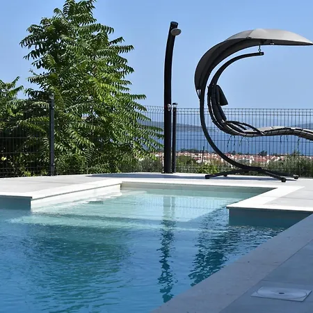Apartman M&m With Pool
